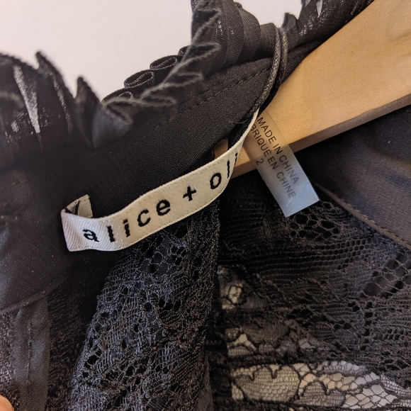 Alice + Olivia Evelina Ruffle Dress - Picture 5 of 6